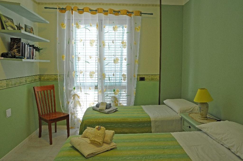 לינה וארוחת בוקר צ'יוויטווקיה Oasi Del Relax חדר תמונה